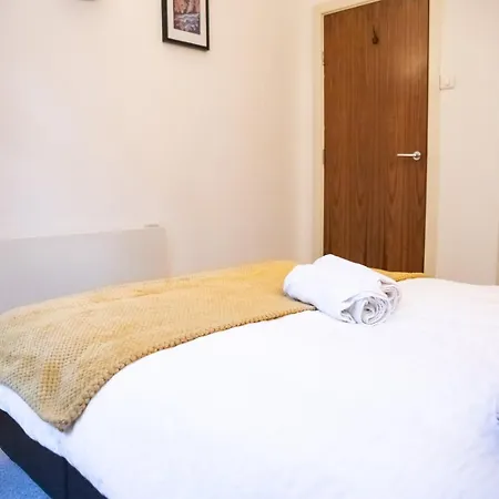 Chic In The Heart Of Leeds Centre
