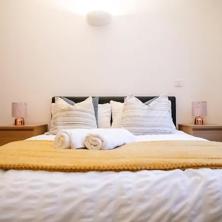 Apartment Chic In The Heart Of Leeds Centre *